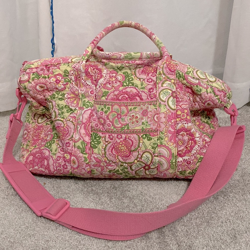 Very good used condition Vera Bradley weekender bag.